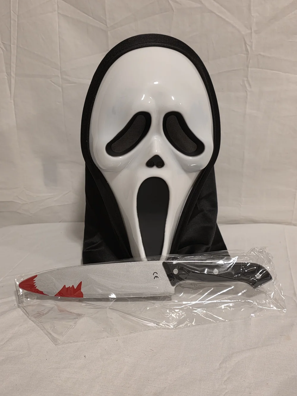 NEW Scream Ghostface Mask with Knife Halloween Scary Costume Cosplay Dress Up